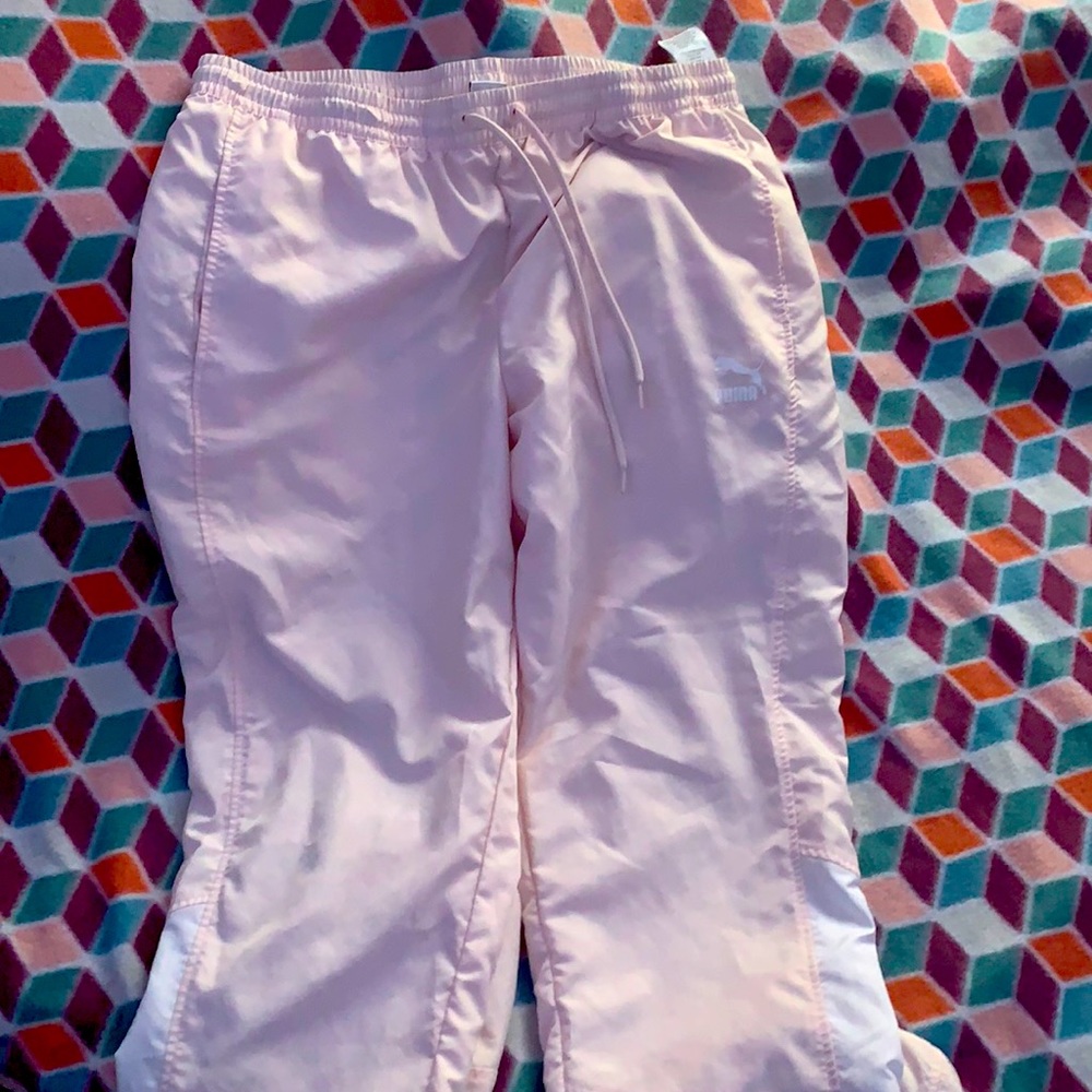 puma pants only worn one time they say size Xl I wear a size 14/16!